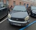 Серый Тойота РАВ 4, объемом двигателя 2 л и пробегом 209 тыс. км за 6700 $, фото 1 на Automoto.ua