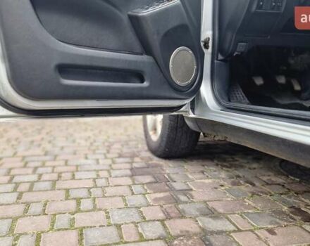 Серый Тойота РАВ 4, объемом двигателя 2 л и пробегом 265 тыс. км за 6000 $, фото 14 на Automoto.ua