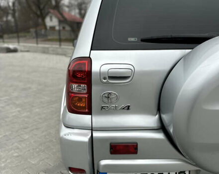 Серый Тойота РАВ 4, объемом двигателя 2 л и пробегом 286 тыс. км за 6200 $, фото 26 на Automoto.ua