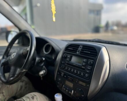 Сірий Тойота РАВ 4, об'ємом двигуна 2.2 л та пробігом 206 тис. км за 4800 $, фото 12 на Automoto.ua