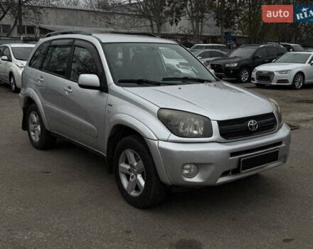 Сірий Тойота РАВ 4, об'ємом двигуна 2 л та пробігом 210 тис. км за 6999 $, фото 6 на Automoto.ua