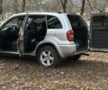 Серый Тойота РАВ 4, объемом двигателя 2 л и пробегом 208 тыс. км за 6800 $, фото 3 на Automoto.ua