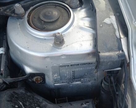 Серый Тойота РАВ 4, объемом двигателя 2 л и пробегом 266 тыс. км за 6900 $, фото 7 на Automoto.ua