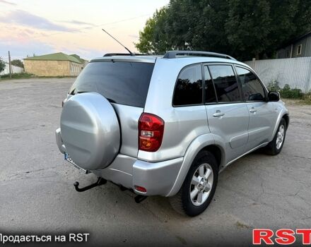 Серый Тойота РАВ 4, объемом двигателя 2 л и пробегом 270 тыс. км за 6300 $, фото 2 на Automoto.ua