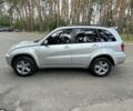 Сірий Тойота РАВ 4, об'ємом двигуна 2 л та пробігом 330 тис. км за 3800 $, фото 2 на Automoto.ua