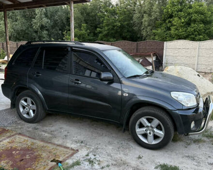 Серый Тойота РАВ 4, объемом двигателя 2 л и пробегом 283 тыс. км за 7700 $, фото 4 на Automoto.ua