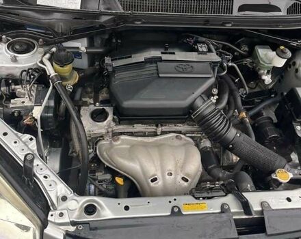 Сірий Тойота РАВ 4, об'ємом двигуна 0 л та пробігом 186 тис. км за 8250 $, фото 17 на Automoto.ua