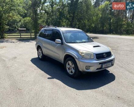 Сірий Тойота РАВ 4, об'ємом двигуна 2 л та пробігом 200 тис. км за 4000 $, фото 4 на Automoto.ua