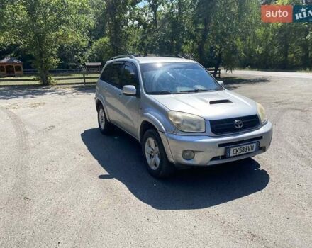 Сірий Тойота РАВ 4, об'ємом двигуна 2 л та пробігом 200 тис. км за 4000 $, фото 1 на Automoto.ua