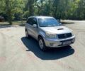 Сірий Тойота РАВ 4, об'ємом двигуна 2 л та пробігом 200 тис. км за 4000 $, фото 4 на Automoto.ua