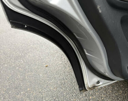 Серый Тойота РАВ 4, объемом двигателя 2 л и пробегом 312 тыс. км за 8500 $, фото 3 на Automoto.ua