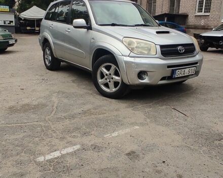 Сірий Тойота РАВ 4, об'ємом двигуна 2 л та пробігом 350 тис. км за 2900 $, фото 1 на Automoto.ua
