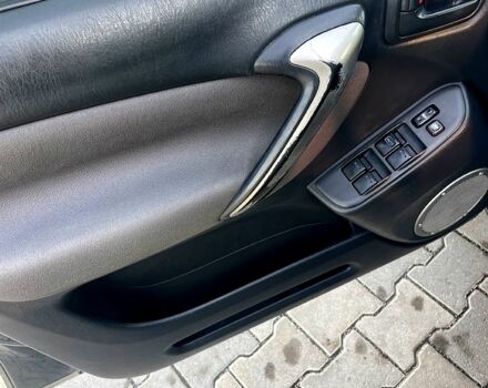 Серый Тойота РАВ 4, объемом двигателя 2 л и пробегом 350 тыс. км за 6500 $, фото 9 на Automoto.ua