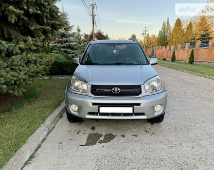 Серый Тойота РАВ 4, объемом двигателя 2 л и пробегом 225 тыс. км за 8900 $, фото 6 на Automoto.ua