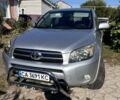 Серый Тойота РАВ 4, объемом двигателя 2.23 л и пробегом 185 тыс. км за 7800 $, фото 1 на Automoto.ua