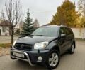 Серый Тойота РАВ 4, объемом двигателя 2 л и пробегом 320 тыс. км за 7700 $, фото 1 на Automoto.ua