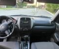 Сірий Тойота РАВ 4, об'ємом двигуна 2 л та пробігом 170 тис. км за 9999 $, фото 4 на Automoto.ua