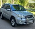 Серый Тойота РАВ 4, объемом двигателя 2 л и пробегом 189 тыс. км за 7900 $, фото 1 на Automoto.ua