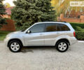 Серый Тойота РАВ 4, объемом двигателя 2 л и пробегом 225 тыс. км за 8900 $, фото 1 на Automoto.ua