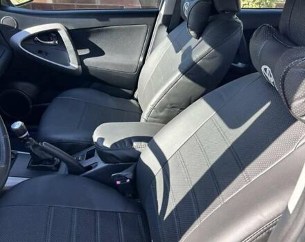 Серый Тойота РАВ 4, объемом двигателя 2.23 л и пробегом 185 тыс. км за 7800 $, фото 5 на Automoto.ua