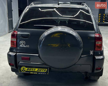 Сірий Тойота РАВ 4, об'ємом двигуна 2 л та пробігом 257 тис. км за 10200 $, фото 5 на Automoto.ua