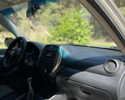 Сірий Тойота РАВ 4, об'ємом двигуна 2 л та пробігом 350 тис. км за 2999 $, фото 20 на Automoto.ua
