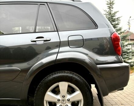 Серый Тойота РАВ 4, объемом двигателя 2 л и пробегом 320 тыс. км за 7700 $, фото 4 на Automoto.ua