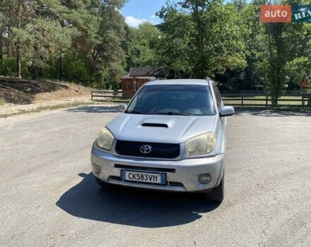 Сірий Тойота РАВ 4, об'ємом двигуна 2 л та пробігом 200 тис. км за 4000 $, фото 3 на Automoto.ua
