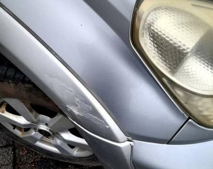 Серый Тойота РАВ 4, объемом двигателя 2 л и пробегом 331 тыс. км за 5500 $, фото 4 на Automoto.ua