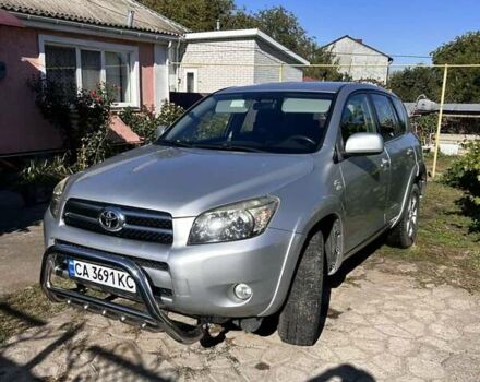 Серый Тойота РАВ 4, объемом двигателя 2.23 л и пробегом 185 тыс. км за 7800 $, фото 7 на Automoto.ua