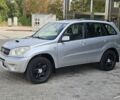 Серый Тойота РАВ 4, объемом двигателя 2 л и пробегом 240 тыс. км за 4200 $, фото 1 на Automoto.ua