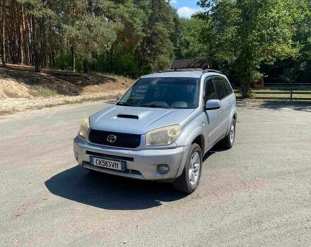 Сірий Тойота РАВ 4, об'ємом двигуна 2 л та пробігом 200 тис. км за 4000 $, фото 3 на Automoto.ua