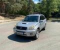 Сірий Тойота РАВ 4, об'ємом двигуна 2 л та пробігом 200 тис. км за 4000 $, фото 3 на Automoto.ua