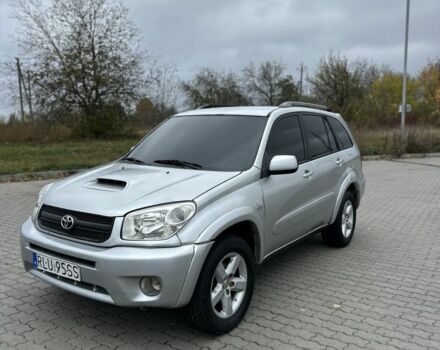 Серый Тойота РАВ 4, объемом двигателя 2 л и пробегом 390 тыс. км за 3850 $, фото 1 на Automoto.ua