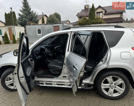 Серый Тойота РАВ 4, объемом двигателя 2.23 л и пробегом 343 тыс. км за 8100 $, фото 5 на Automoto.ua