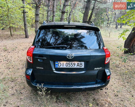Серый Тойота РАВ 4, объемом двигателя 2.2 л и пробегом 300 тыс. км за 7300 $, фото 12 на Automoto.ua