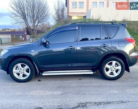 Серый Тойота РАВ 4, объемом двигателя 2 л и пробегом 174 тыс. км за 9600 $, фото 3 на Automoto.ua