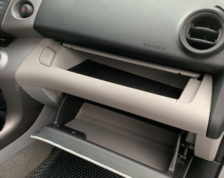 Серый Тойота РАВ 4, объемом двигателя 2.4 л и пробегом 290 тыс. км за 7495 $, фото 10 на Automoto.ua