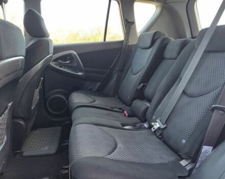 Сірий Тойота РАВ 4, об'ємом двигуна 2.2 л та пробігом 349 тис. км за 2400 $, фото 6 на Automoto.ua