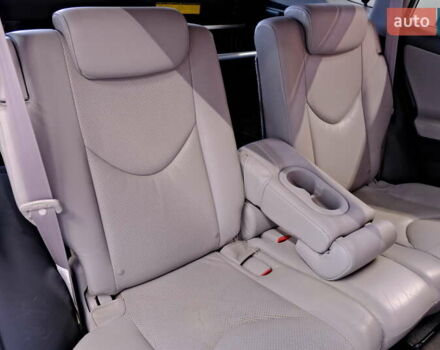 Сірий Тойота РАВ 4, об'ємом двигуна 2.36 л та пробігом 164 тис. км за 9900 $, фото 33 на Automoto.ua