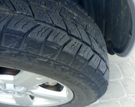 Серый Тойота РАВ 4, объемом двигателя 2.2 л и пробегом 257 тыс. км за 9000 $, фото 6 на Automoto.ua