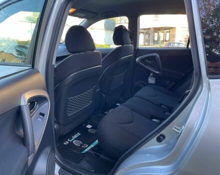 Сірий Тойота РАВ 4, об'ємом двигуна 2 л та пробігом 145 тис. км за 10500 $, фото 15 на Automoto.ua