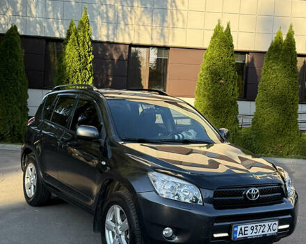 Серый Тойота РАВ 4, объемом двигателя 2 л и пробегом 149 тыс. км за 9500 $, фото 5 на Automoto.ua