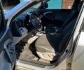 Сірий Тойота РАВ 4, об'ємом двигуна 2.4 л та пробігом 225 тис. км за 8500 $, фото 6 на Automoto.ua