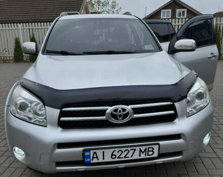 Серый Тойота РАВ 4, объемом двигателя 2.23 л и пробегом 343 тыс. км за 8100 $, фото 1 на Automoto.ua