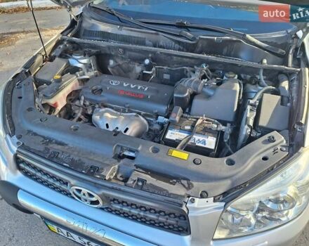 Серый Тойота РАВ 4, объемом двигателя 2 л и пробегом 146 тыс. км за 10600 $, фото 9 на Automoto.ua