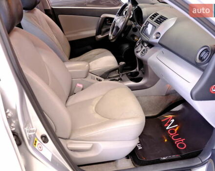 Сірий Тойота РАВ 4, об'ємом двигуна 2.36 л та пробігом 164 тис. км за 9900 $, фото 34 на Automoto.ua