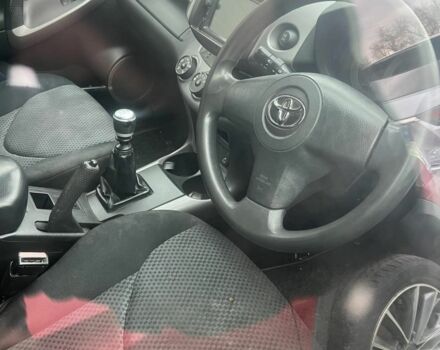 Сірий Тойота РАВ 4, об'ємом двигуна 0 л та пробігом 100 тис. км за 4300 $, фото 4 на Automoto.ua