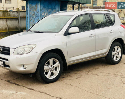 Серый Тойота РАВ 4, объемом двигателя 2 л и пробегом 260 тыс. км за 7500 $, фото 6 на Automoto.ua