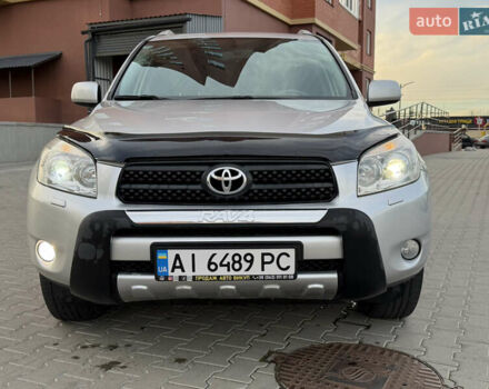 Сірий Тойота РАВ 4, об'ємом двигуна 2 л та пробігом 238 тис. км за 9999 $, фото 2 на Automoto.ua